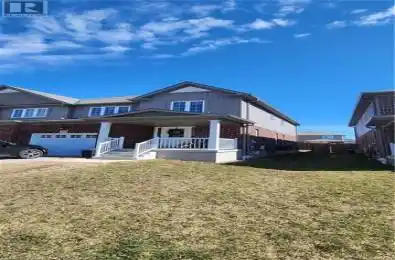 33 FREER Drive Ayr Ontario N0B1E0