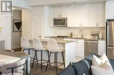 150 SABINA Drive Unit# 110 Oakville Ontario L6H0W3