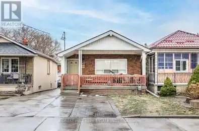 447 Hopewell Avenue Toronto (Briar Hill-Belgravia) Ontario M6E2S4