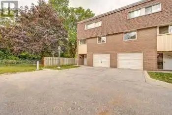 22 Tandridge Crescent Unit# 808, Toronto (Elms-Old Rexdale), Ontario M9W2P2, 3 Bedrooms Bedrooms, ,3 BathroomsBathrooms,All Houses,For Sale,Tandridge,W12037981