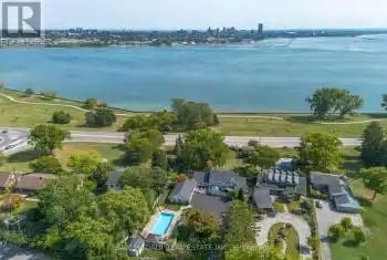 14 Lakeshore Road, Fort Erie (333 - Lakeshore), Ontario L2A1B1, 3 Bedrooms Bedrooms, ,5 BathroomsBathrooms,All Houses,For Sale,Lakeshore,X12037353