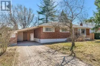 216 SIOUX Road Hamilton Ontario L9G1P8