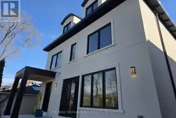 136 High Park Avenue Unit# 3, Toronto (High Park North), Ontario M6P2S4, 3 Bedrooms Bedrooms, ,3 BathroomsBathrooms,All Houses,For Rent,High Park,W12038438
