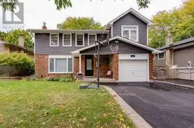 1321 Oxford Avenue Oakville (1003 - CP College Park) Ontario L6H1T2