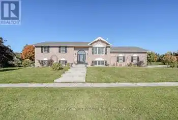 4010 North Hill Drive, Perth East (Shakespeare), Ontario N0B2P0, 3 Bedrooms Bedrooms, ,2 BathroomsBathrooms,All Houses,For Sale,North Hill,X11971730