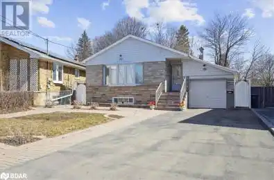 65 MONTVALE Drive Toronto Ontario M1M3E5