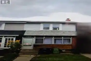 164 Silverthorn Avenue, Toronto (Weston-Pellam Park), Ontario M6N3K3, 3 Bedrooms Bedrooms, ,1 BathroomBathrooms,All Houses,For Sale,Silverthorn,W12038741