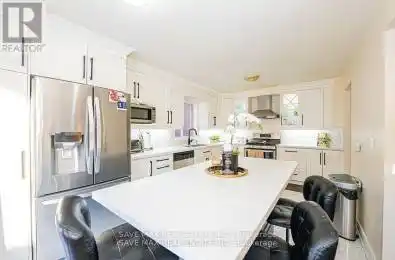 12 Spencer Drive Brampton (Fletcher's Meadow) Ontario L7A2A4