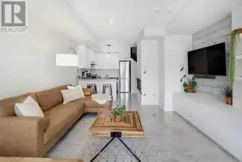 600 Alex Gardner Circle Unit# 121, Aurora (Aurora Heights), Ontario L4G3G5, 2 Bedrooms Bedrooms, ,3 BathroomsBathrooms,All Houses,For Sale,Alex Gardner,N12038928