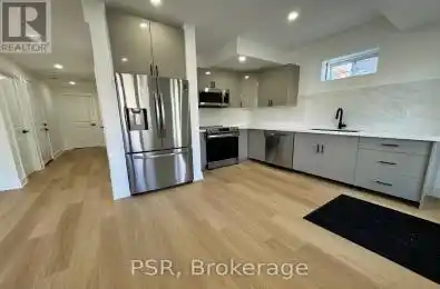 311 Reg Harrison Trail Newmarket (Glenway Estates) Ontario L3X0M2