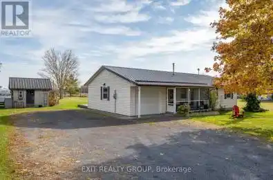 17884 Loyalist Parkway Prince Edward County (Wellington) Ontario K0K3L