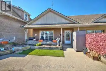 19 Knoll Street, Port Colborne (877 - Main Street), Ontario L3K5A4, 2 Bedrooms Bedrooms, ,1 BathroomBathrooms,All Houses,For Sale,Knoll,X12037992