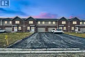 366 Chaffey Street, Welland (773 - Lincoln/Crowland), Ontario L3B2Z1, 3 Bedrooms Bedrooms, ,2 BathroomsBathrooms,All Houses,For Sale,Chaffey,X11966640