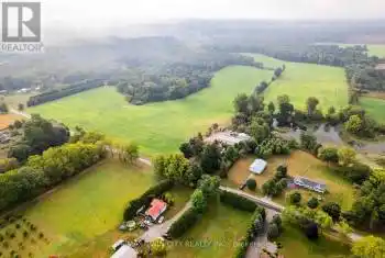 1634 NORFOLK COUNTY RD 19, Norfolk (Vanessa), Ontario N0E1V0, 4 Bedrooms Bedrooms, ,2 BathroomsBathrooms,Commercial,For Sale,NORFOLK COUNTY RD 19,X9363366