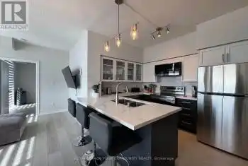 2772 Keele Street Unit# 811, Toronto (Downsview-Roding-CFB), Ontario M3M0A3, 2 Bedrooms Bedrooms, ,2 BathroomsBathrooms,Condo,For Rent,Keele,W12039212
