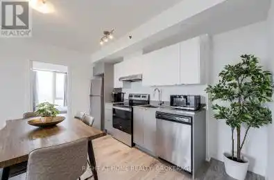 3200 Dakota Common Way Unit# B714 Burlington (Alton) Ontario L7M0H4