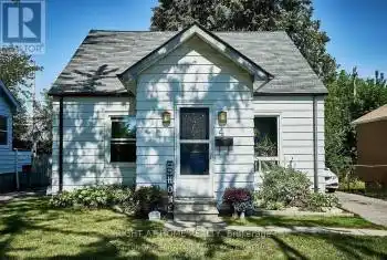 4 Ontario Street, Ajax (Central), Ontario L1S1T5, 3 Bedrooms Bedrooms, ,2 BathroomsBathrooms,All Houses,For Sale,Ontario,E12039511