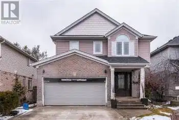 70 ERBACH Crescent, Baden, Ontario N3A2K9, 3 Bedrooms Bedrooms, ,3 BathroomsBathrooms,All Houses,For Sale,ERBACH,40702751