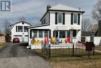 429 FRONT Street, Central Elgin (Port Stanley), Ontario N5L1G3, 4 Bedrooms Bedrooms, ,2 BathroomsBathrooms,All Houses,For Sale,FRONT,X12038059