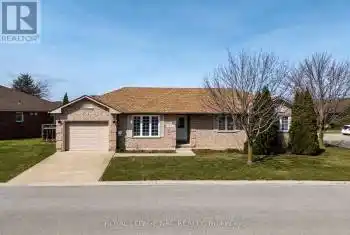 3900 Rainbow Lane, Lincoln (980 - Lincoln-Jordan/Vineland), Ontario L0R2C0, 2 Bedrooms Bedrooms, ,2 BathroomsBathrooms,All Houses,For Sale,Rainbow,X12039902