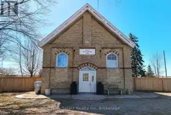 5323 Line 6, Perth South (Blanshard), Ontario N4X1C8, 3 Bedrooms Bedrooms, ,2 BathroomsBathrooms,All Houses,For Sale,Line 6,X12039751