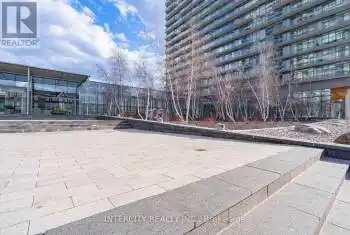 105 The Queensway Avenue Unit# 611, Toronto (High Park-Swansea), Ontario M6S5B5, 2 Bedrooms Bedrooms, ,1 BathroomBathrooms,Condo,For Rent,The Queensway,W12039500