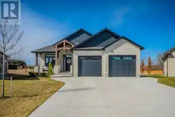 29 Winchester Crescent, North Perth (Elma), Ontario N4W0J8, 4 Bedrooms Bedrooms, ,3 BathroomsBathrooms,All Houses,For Sale,Winchester,X12039065