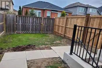 9122 Kudlac Street Unit# LOWER, Niagara Falls (219 - Forestview), Ontario L2H0C2, 2 Bedrooms Bedrooms, ,1 BathroomBathrooms,All Houses,For Rent,Kudlac,X12040730