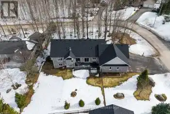 28 Boyd Crescent, Oro-Medonte (Moonstone), Ontario L0K1N0, 4 Bedrooms Bedrooms, ,4 BathroomsBathrooms,All Houses,For Sale,Boyd,S12039913