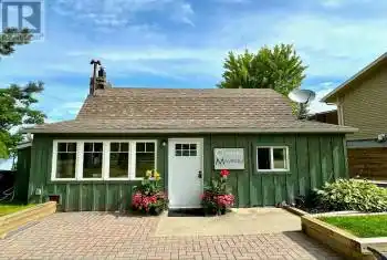 83 BEACH Road, Tiny, Ontario L9M1R2, 2 Bedrooms Bedrooms, ,1 BathroomBathrooms,All Houses,For Sale,BEACH,S12032361