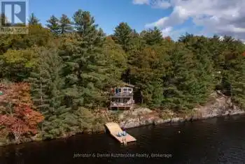621 Peninsula Road, Gravenhurst (Wood (Gravenhurst)), Ontario P1P1R2, 3 Bedrooms Bedrooms, ,2 BathroomsBathrooms,All Houses,For Sale,Peninsula,X12040874