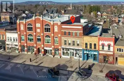 124 HURONTARIO Street Collingwood Ontario L9Y2L8