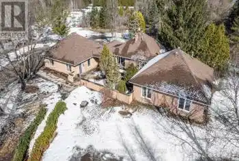 288 Steeles Line, Severn, Ontario L0K1E0, 5 Bedrooms Bedrooms, ,3 BathroomsBathrooms,Commercial,For Sale,Steeles,S12039385
