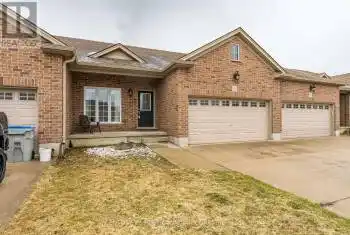 113 Radcliffe Crescent, Lucan Biddulph (Lucan), Ontario N0M2J0, 3 Bedrooms Bedrooms, ,3 BathroomsBathrooms,All Houses,For Sale,Radcliffe,X12041255