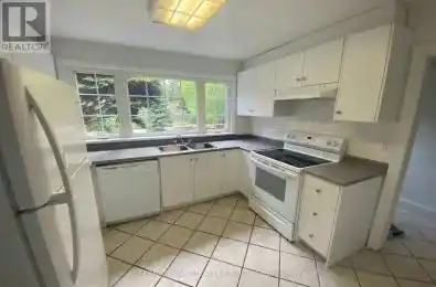 2143 Grange Drive Mississauga (Cooksville) Ontario L5B1P4