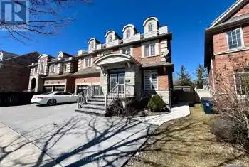 147 Fred Young Drive, Toronto (Downsview-Roding-CFB), Ontario M3L0A4, 2 Bedrooms Bedrooms, ,1 BathroomBathrooms,All Houses,For Rent,Fred Young,W12041411