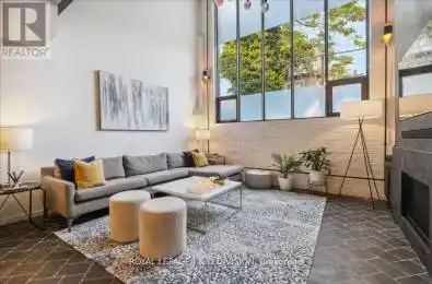 50 Bartlett Avenue Unit# TH8 Toronto (Dovercourt-Wallace Emerson-Junct