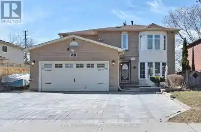 824 Crowells Street Oshawa (Pinecrest) Ontario L1K1X3