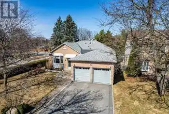2 Milgate Place, Aurora (Aurora Highlands), Ontario L4G5R2, 4 Bedrooms Bedrooms, ,3 BathroomsBathrooms,All Houses,For Sale,Milgate,N12037172
