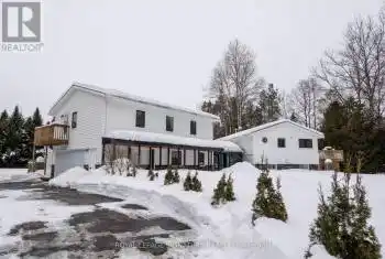 20 HILLVIEW Crescent, Springwater, Ontario L0L1X0, 6 Bedrooms Bedrooms, ,5 BathroomsBathrooms,All Houses,For Sale,HILLVIEW,S12038213