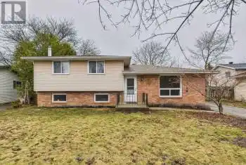 583 Scott Street, Kincardine, Ontario N2Z1V2, 3 Bedrooms Bedrooms, ,2 BathroomsBathrooms,All Houses,For Sale,Scott,X12041871