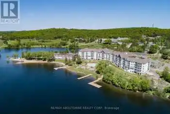 25 PEN LAKE POINT Road Unit# 332, Huntsville (Chaffey), Ontario P1H1A9, 2 Bedrooms Bedrooms, ,2 BathroomsBathrooms,Condo,For Sale,PEN LAKE POINT,X12042882