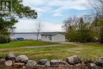 220 Robin's Point Road, Tay (Victoria Harbour), Ontario L0K2A0, ,1 BathroomBathrooms,All Houses,For Sale,Robin's Point,S12043045
