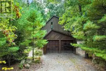 10207 Pinetree Drive, Lambton Shores (Grand Bend), Ontario N0M1T0, 4 Bedrooms Bedrooms, ,3 BathroomsBathrooms,All Houses,For Sale,Pinetree,X12043060