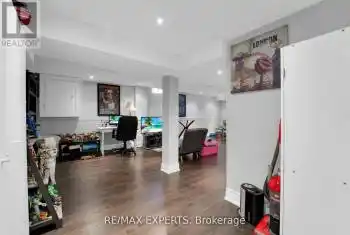10 Cassander Crescent, Brampton (Heart Lake East), Ontario L8Z1Z2, 3 Bedrooms Bedrooms, ,2 BathroomsBathrooms,All Houses,For Sale,Cassander,W12043394