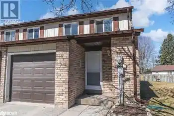 52 ADELAIDE Street Unit# 1, Barrie, Ontario L4N3T5, 3 Bedrooms Bedrooms, ,2 BathroomsBathrooms,All Houses,For Sale,ADELAIDE,40709829