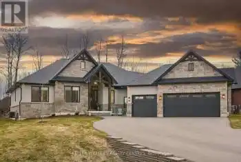 17 Walter James Parkway, Springwater (Snow Valley), Ontario L9X2A6, 4 Bedrooms Bedrooms, ,4 BathroomsBathrooms,All Houses,For Sale,Walter James,S12043590