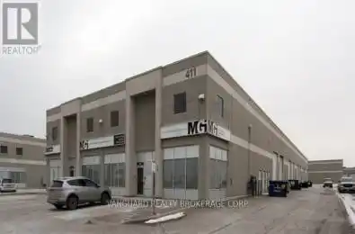 411 Four Valley Drive Unit# 39 Vaughan (Concord) Ontario L4K5Y8