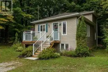 2486 Houseys Rapids Road, Gravenhurst (Morrison), Ontario L0K2B0, 2 Bedrooms Bedrooms, ,1 BathroomBathrooms,All Houses,For Sale,Houseys Rapids,X12042573