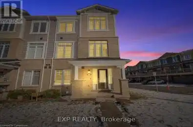 27 CANOE Lane Hamilton Ontario L8K0A3